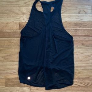 Black Lululemon tank top barely worn perfect condition!!
